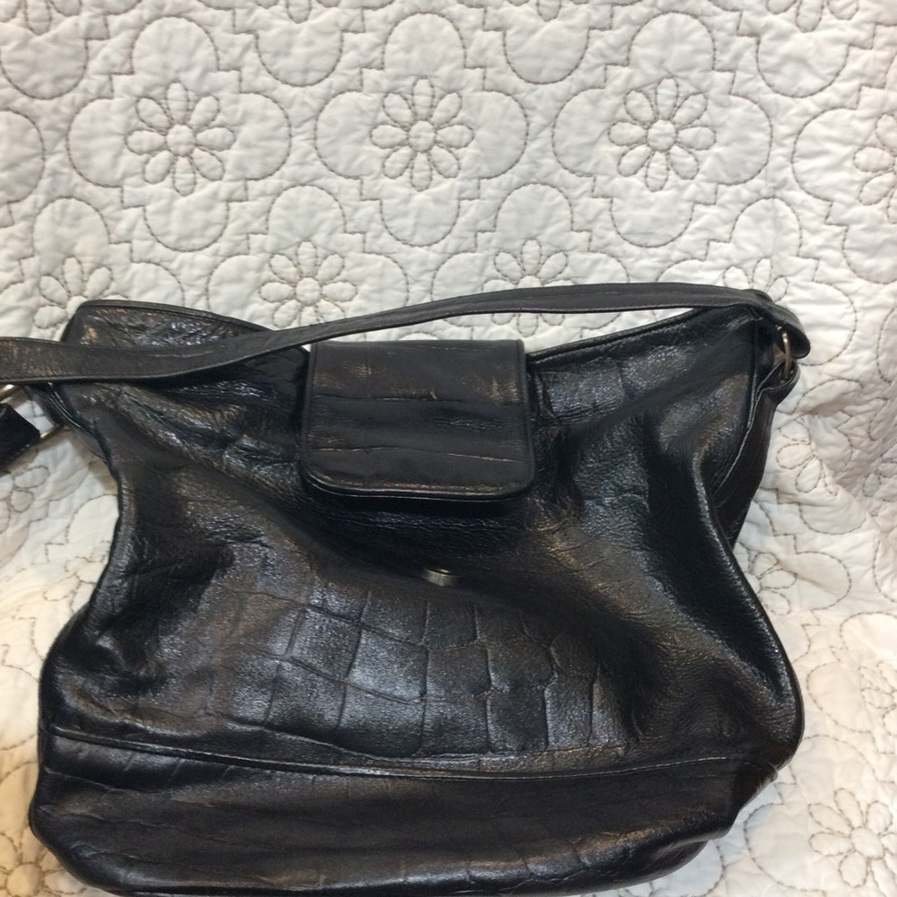 Adrienne Vittadini black bucket purse